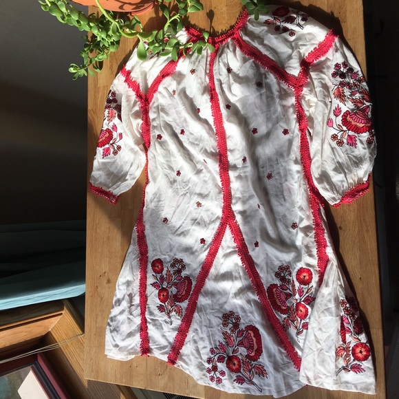 *SOLD*Ranna Gill Hadley embroidered tunic. - Picture 6 of 6